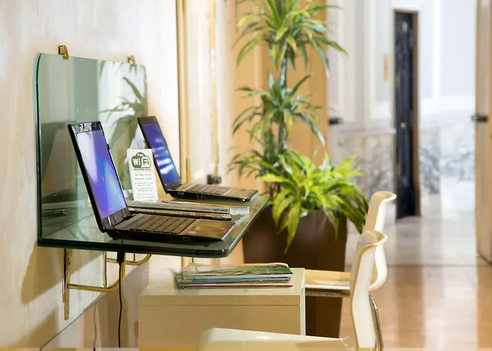 Hotel Western Astrid 3*