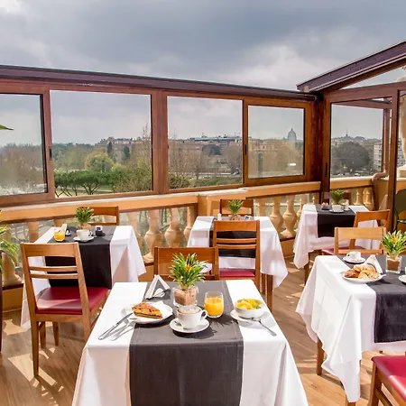 Western Astrid Szálloda 3*