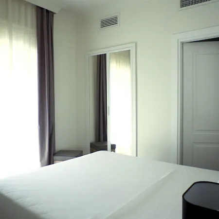 Szálloda Western Astrid 3*