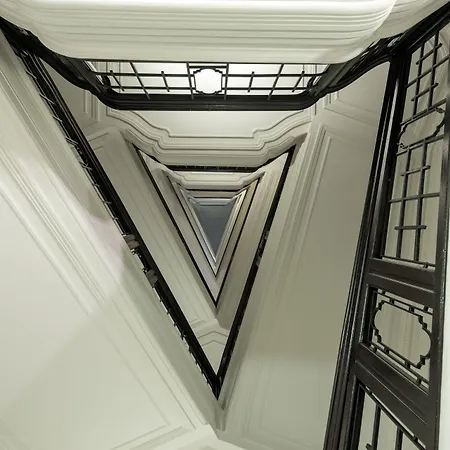 Western Astrid Szálloda 3*