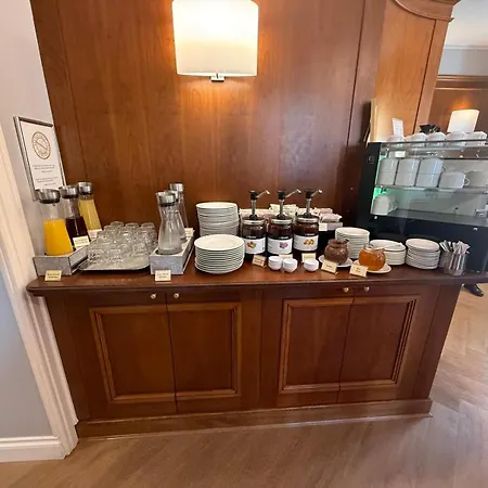 Western Astrid Hotel 3*