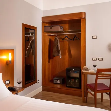 Western Astrid 3*