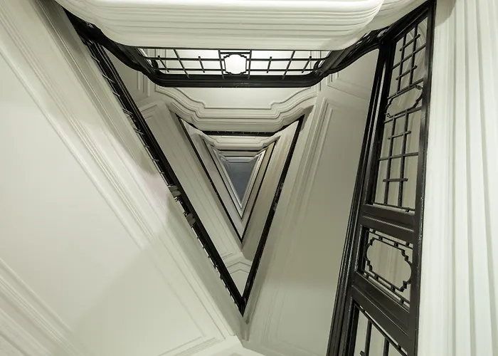 Western Astrid Hotel 3*