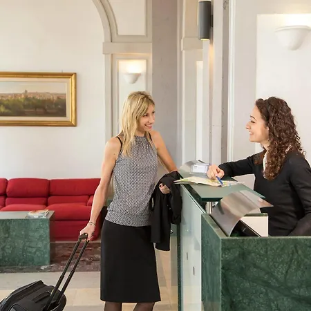 Western Astrid Hotel 3*